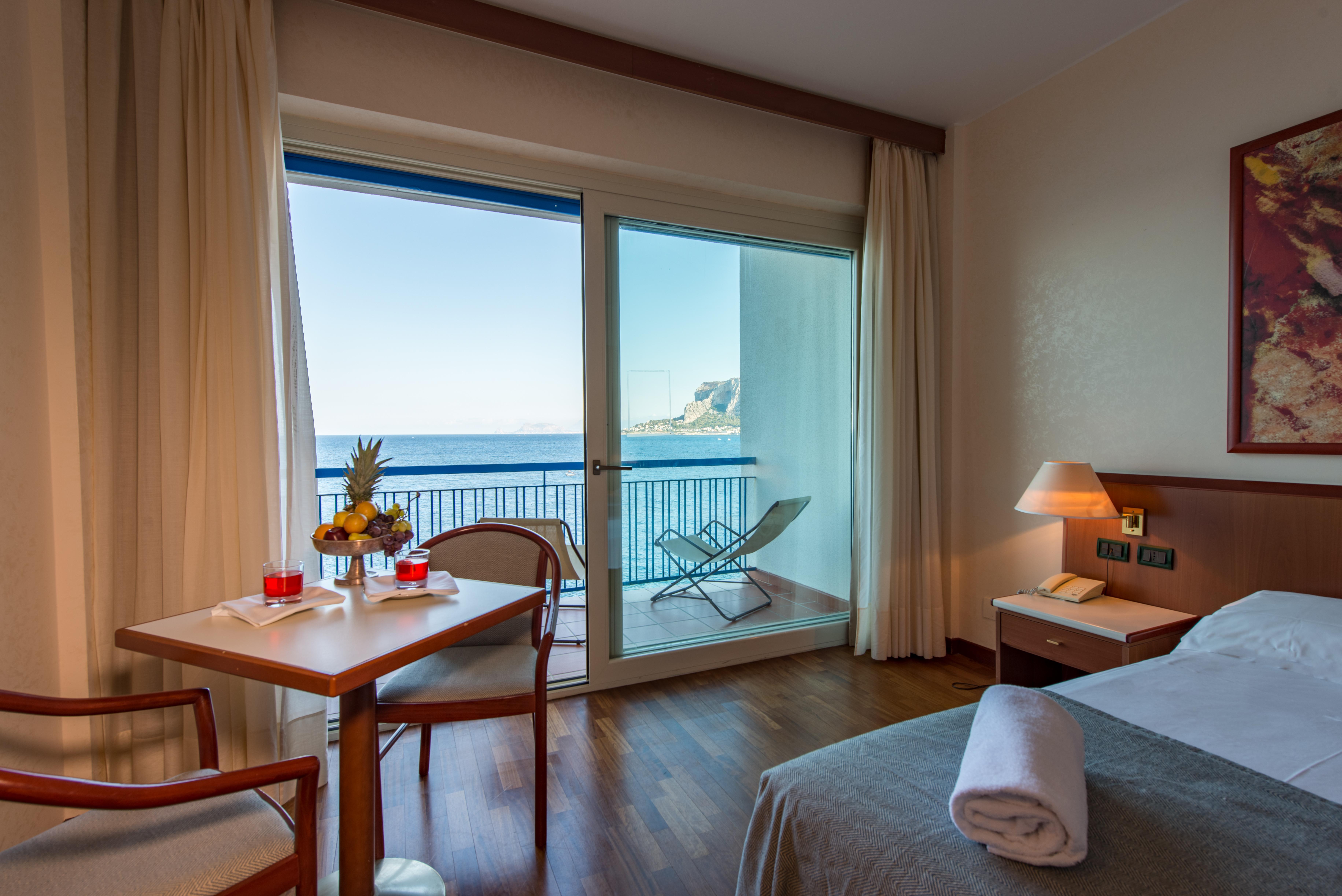 Splendid Hotel La Torre Мондело Екстериор снимка