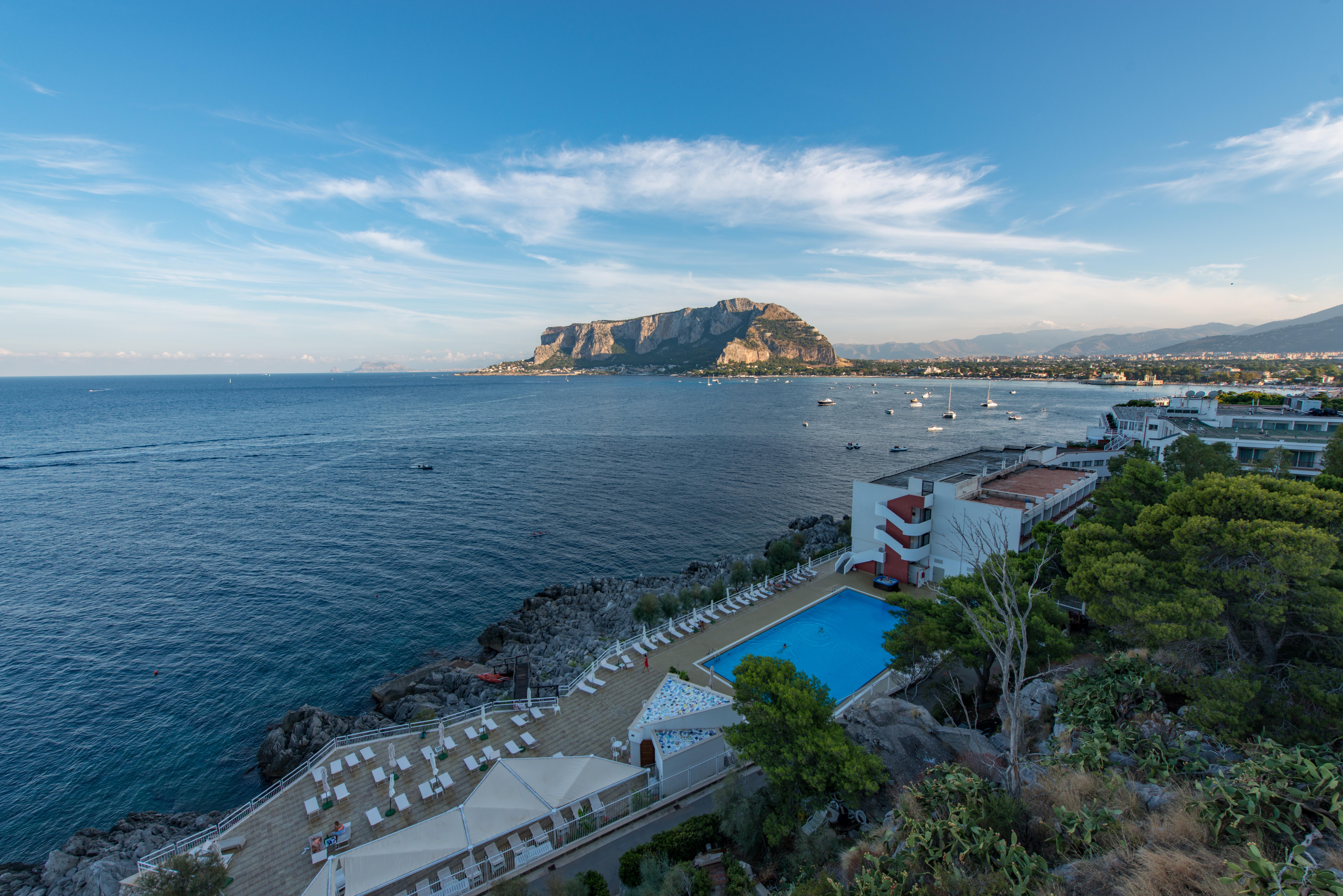 Splendid Hotel La Torre Мондело Екстериор снимка