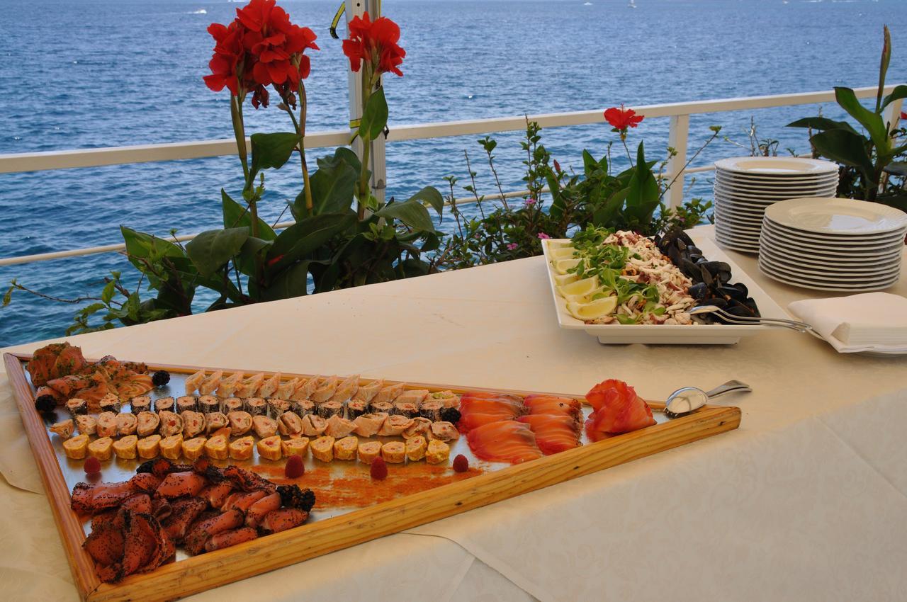 Splendid Hotel La Torre Мондело Екстериор снимка
