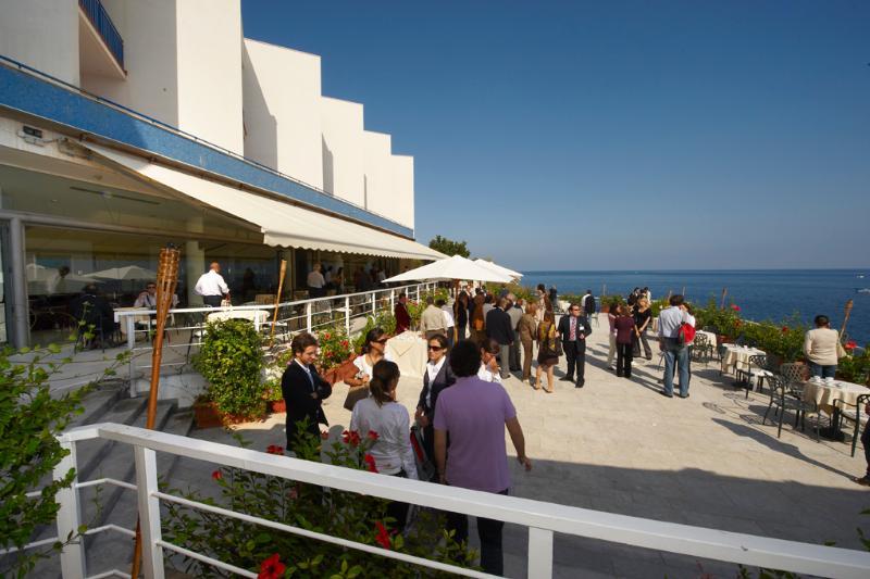 Splendid Hotel La Torre Мондело Екстериор снимка