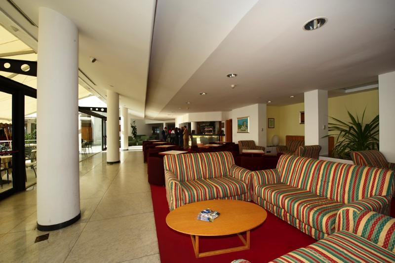 Splendid Hotel La Torre Мондело Екстериор снимка